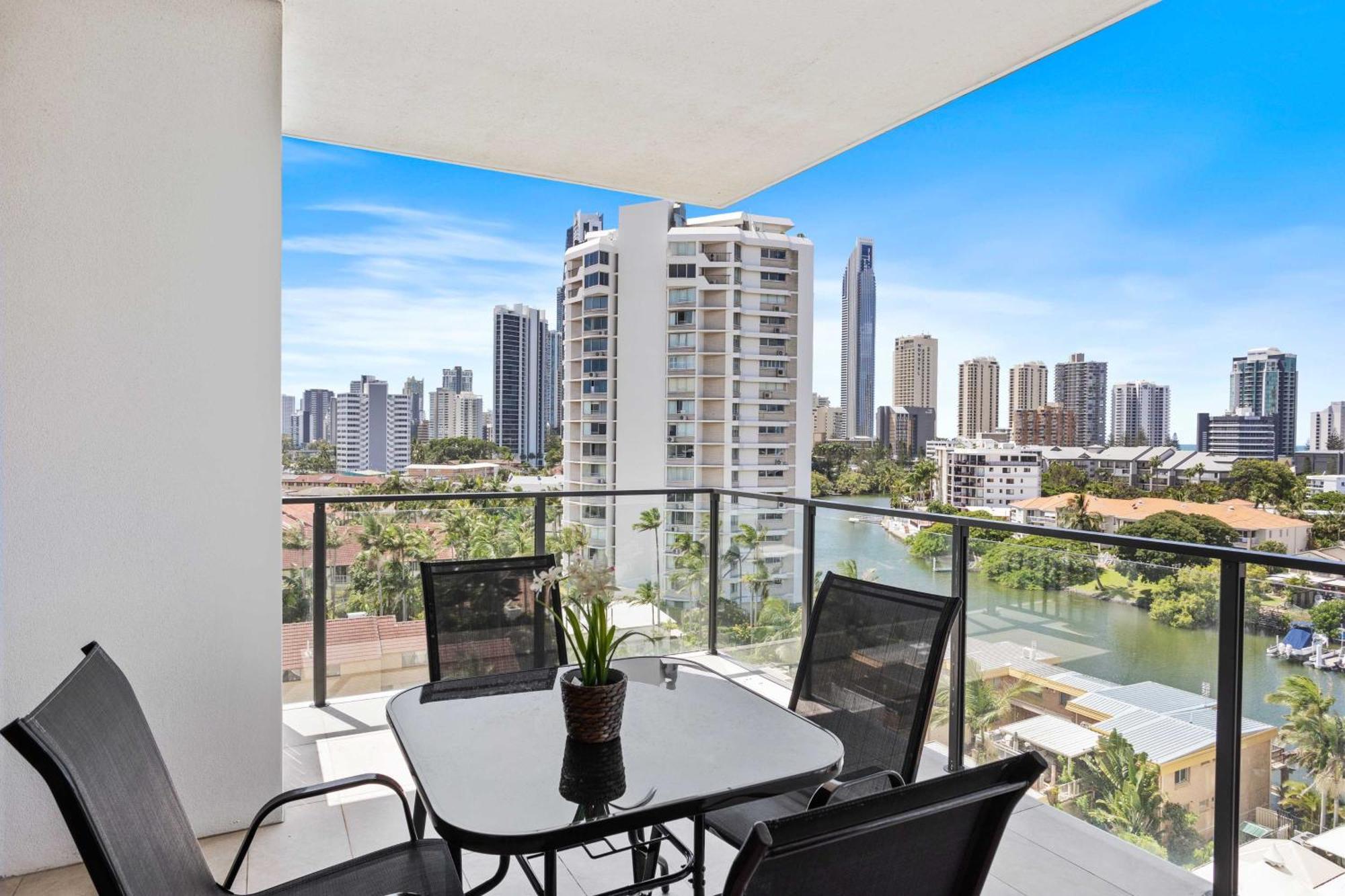Peninsular Gold Coast Aparthotel ภายนอก รูปภาพ
