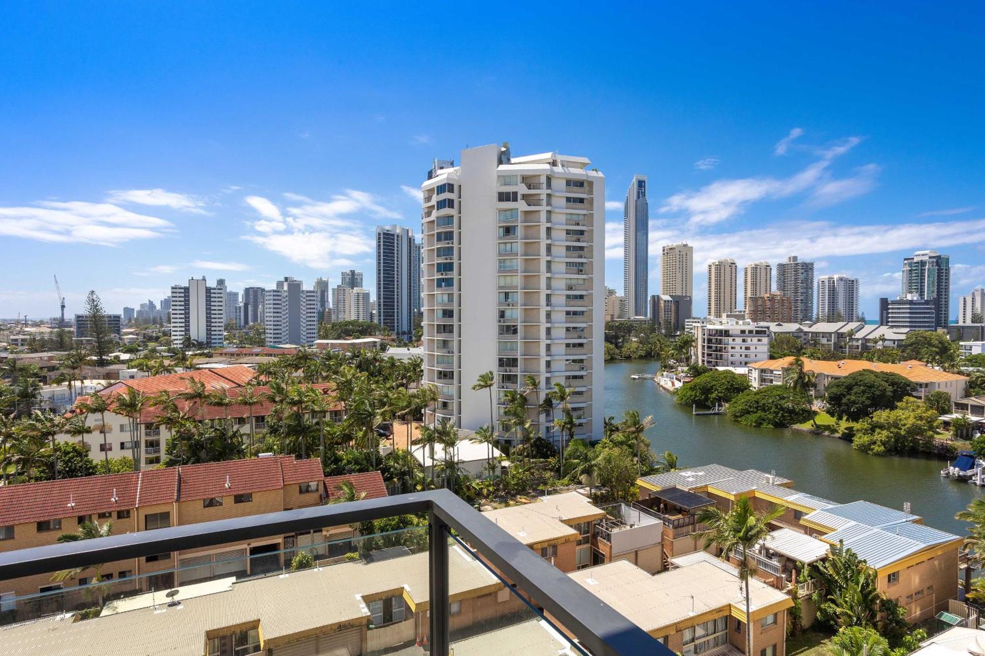 Peninsular Gold Coast Aparthotel ภายนอก รูปภาพ